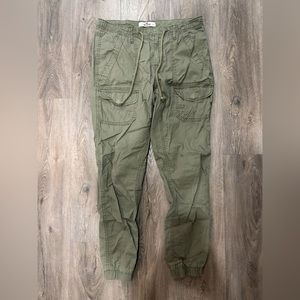 Hollister Army Green Cargo Pant Joggers 25W